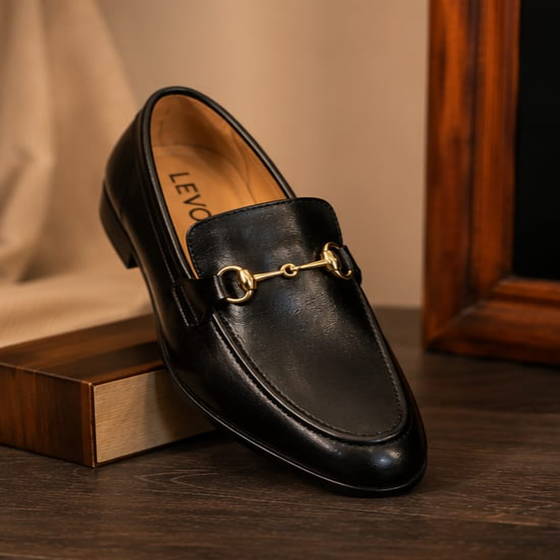 Shoe