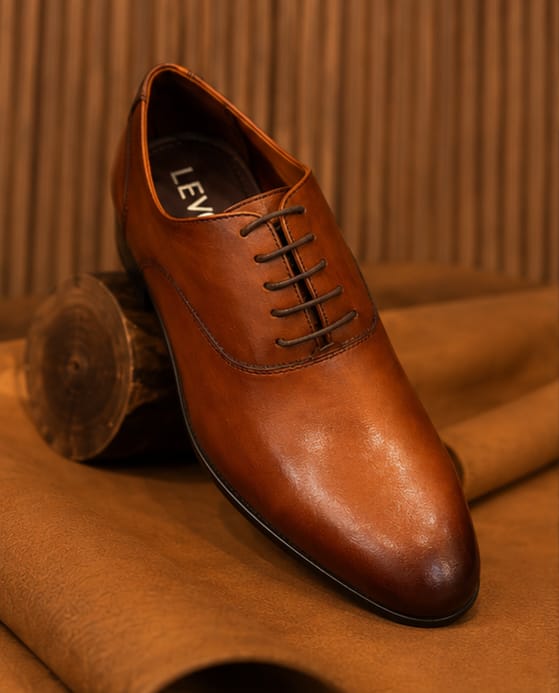 Shoe